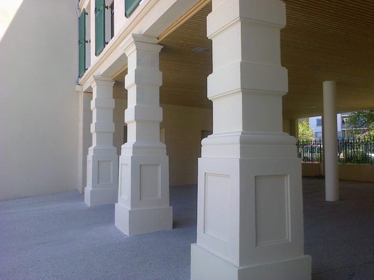 Balustres, colonnes, poteaux et mains courantes